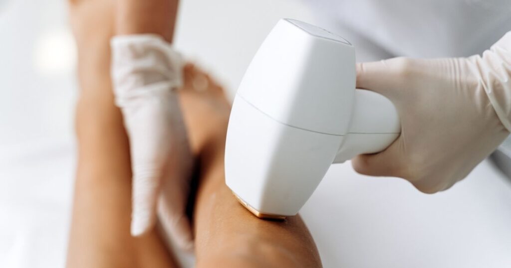 epilation laser definitive demis jambes zoom femme en institut